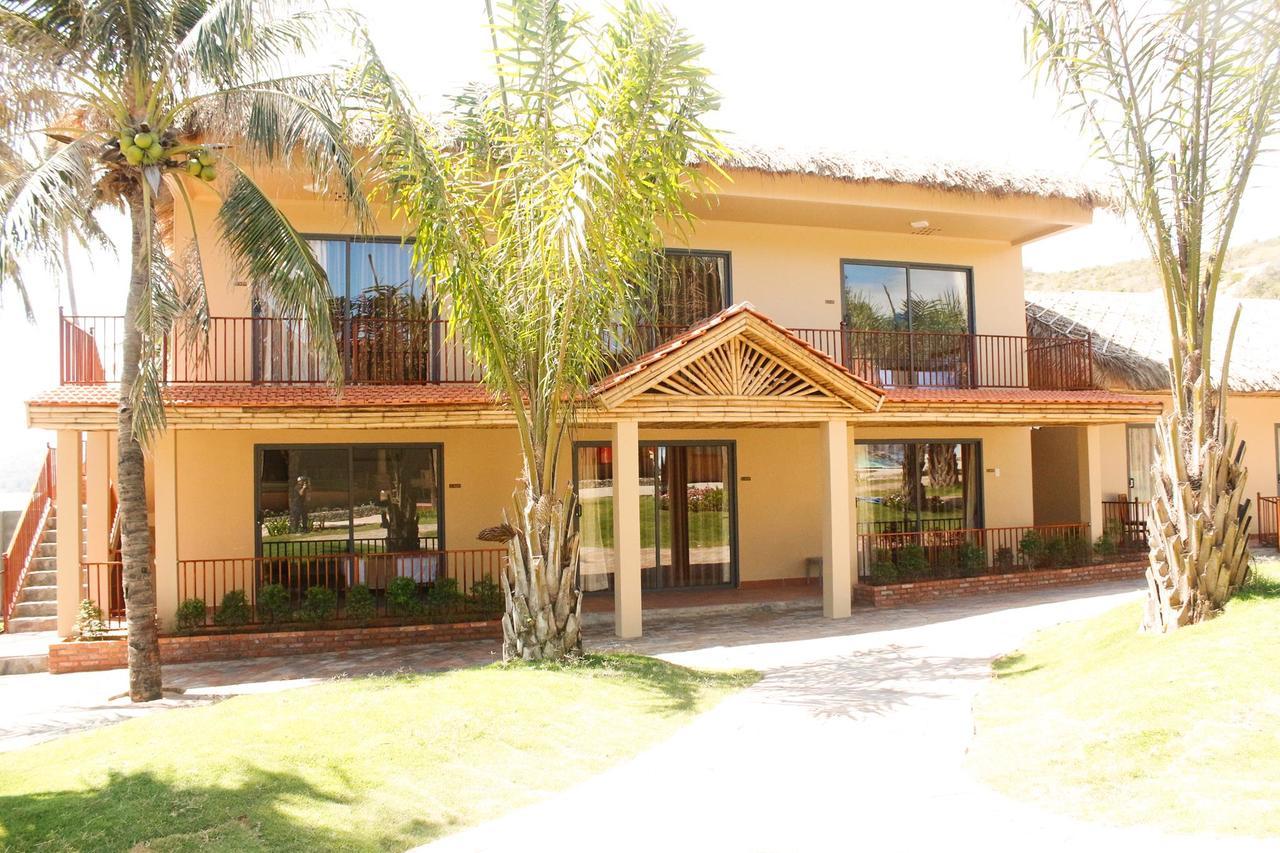 פאן ת'ייט Eagles Beach Resort מראה חיצוני תמונה