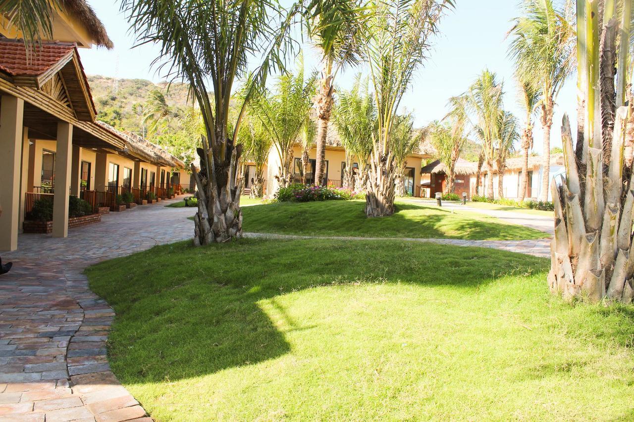 פאן ת'ייט Eagles Beach Resort מראה חיצוני תמונה