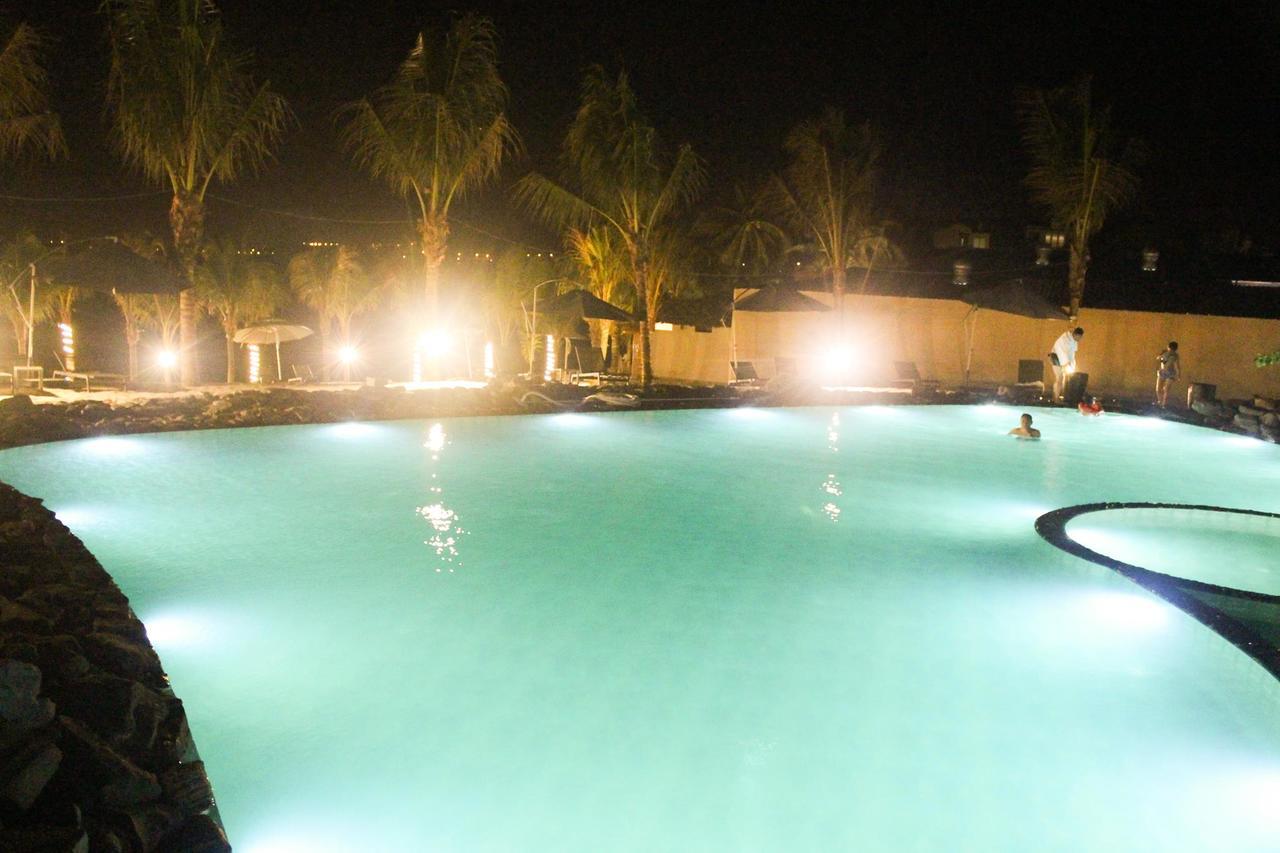 פאן ת'ייט Eagles Beach Resort מראה חיצוני תמונה