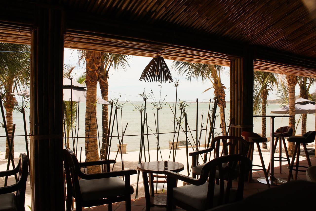 פאן ת'ייט Eagles Beach Resort מראה חיצוני תמונה
