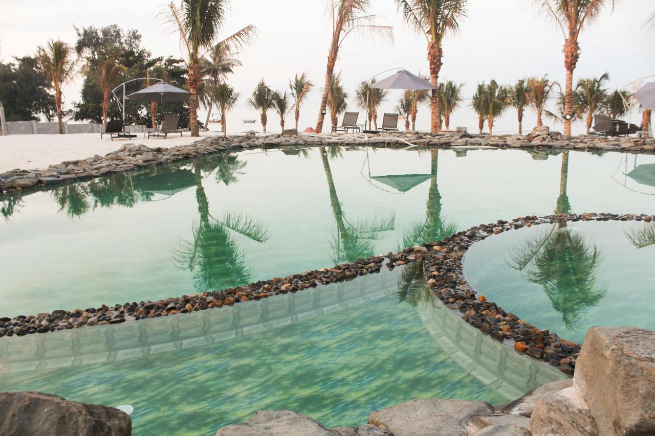 פאן ת'ייט Eagles Beach Resort מראה חיצוני תמונה